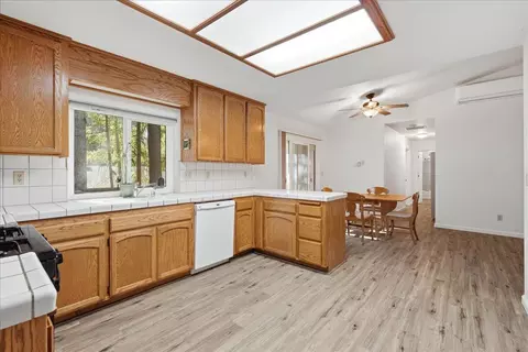 Kitchen - 5524 Daisy Dr, Pollock Pines, CA 95726 photo 2 of 3