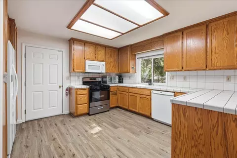 Kitchen - 5524 Daisy Dr, Pollock Pines, CA 95726 photo 1 of 3