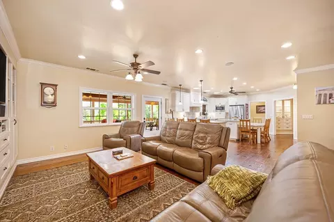 Living - 3557 Val Verde Rd, Loomis, CA 95650 photo 4 of 4