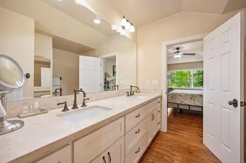 Bath - 3557 Val Verde Rd, Loomis, CA 95650 photo 1 of 5