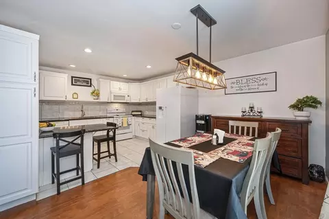 Dining - 4740 Whitney Ave, Carmichael, CA 95608 photo 3 of 4