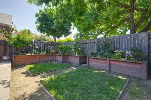 Exterior - 4740 Whitney Ave, Carmichael, CA 95608 photo 4 of 6