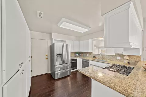 Kitchen - 2441 Maple St, Sutter, CA 95982 photo 1 of 6