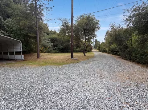 Exterior - 862 Grice Ln, Placerville, CA 95667 photo 10 of 13