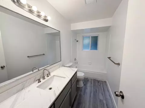 Bath - 862 Grice Ln, Placerville, CA 95667 photo 1 of 2