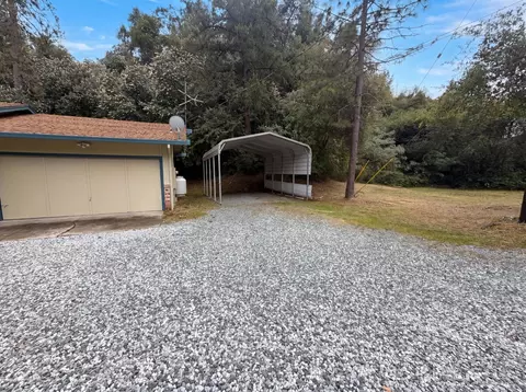 Exterior - 862 Grice Ln, Placerville, CA 95667 photo 9 of 13