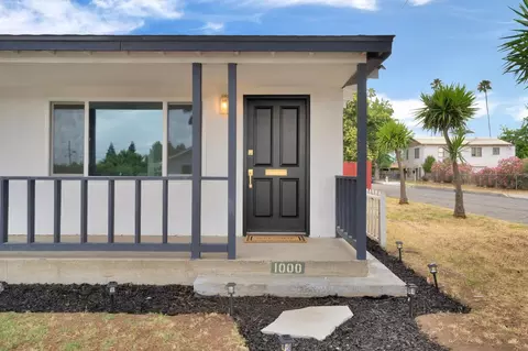 Exterior - 1000 Trinity Ave, Chowchilla, CA 93610 photo 1 of 6