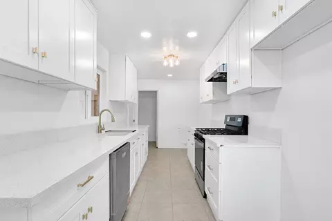 Kitchen - 1000 Trinity Ave, Chowchilla, CA 93610 photo 1 of 5