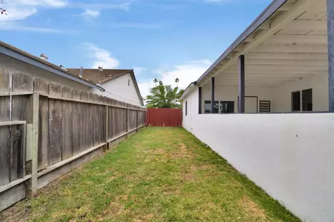 Exterior - 1000 Trinity Ave, Chowchilla, CA 93610 photo 5 of 6