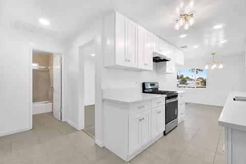 Entry Way - 1000 Trinity Ave, Chowchilla, CA 93610 photo 1 of 1