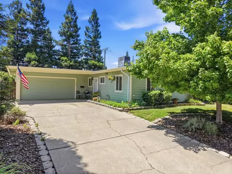 3701 Chamberlain Way, Carmichael, CA 95608