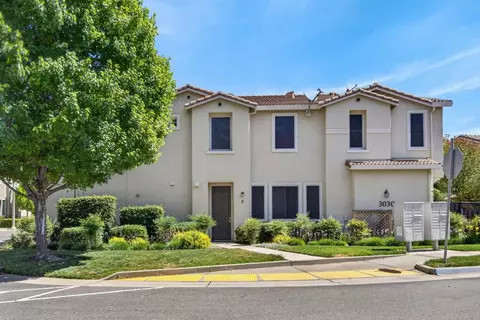 3030 Sierra View Cir #2, Lincoln, CA 95648