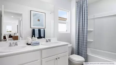 Bath - 4309 E Merle Ave, Modesto, CA 95355 photo 2 of 3