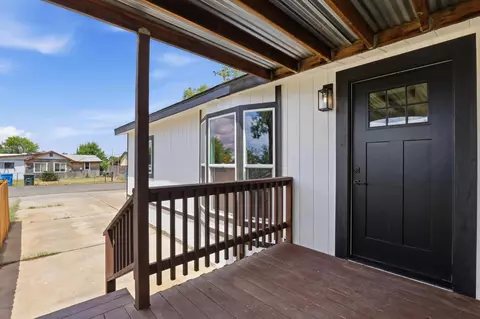 Exterior - 1524 2nd Ave, Olivehurst, CA 95961 photo 5 of 8