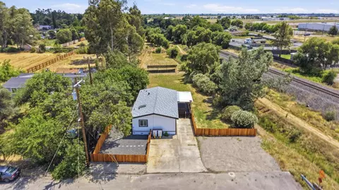 View/Area - 1524 2nd Ave, Olivehurst, CA 95961 photo 1 of 9