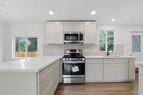 Kitchen - 1524 2nd Ave, Olivehurst, CA 95961 photo 1 of 4