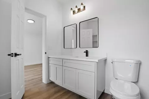 Bath - 1524 2nd Ave, Olivehurst, CA 95961 photo 3 of 6