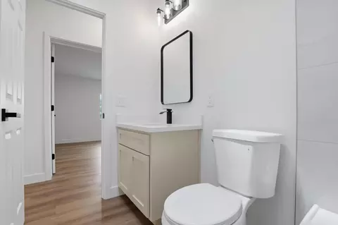Bath - 1524 2nd Ave, Olivehurst, CA 95961 photo 1 of 6