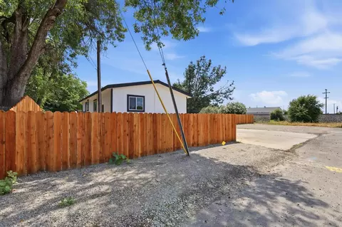 Exterior - 1524 2nd Ave, Olivehurst, CA 95961 photo 3 of 8
