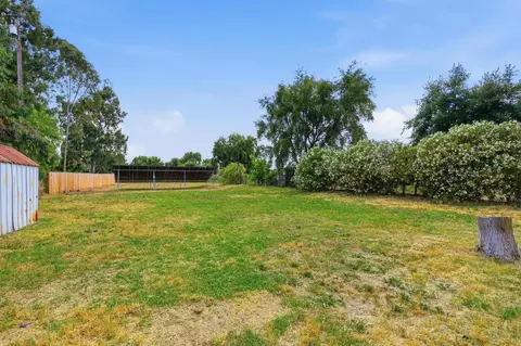 Exterior - 1524 2nd Ave, Olivehurst, CA 95961 photo 7 of 8