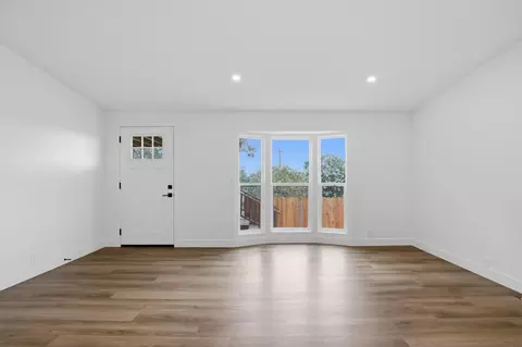 Living - 1524 2nd Ave, Olivehurst, CA 95961 photo 5 of 5