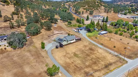 2496 Danaher Dr, Valley Springs, CA 95252