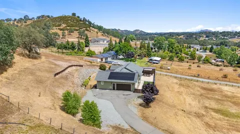 2496 Danaher Dr, Valley Springs, CA 95252