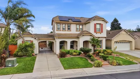 10413 Danichris Way, Elk Grove, CA 95757