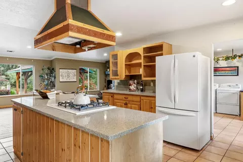 Kitchen - 9340 Mosquito Rd, Placerville, CA 95667 photo 3 of 12