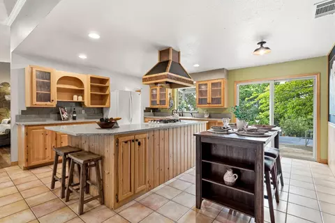 Kitchen - 9340 Mosquito Rd, Placerville, CA 95667 photo 5 of 12