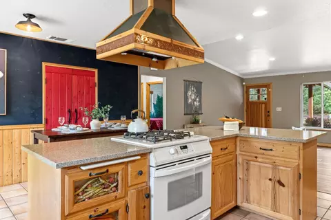 Kitchen - 9340 Mosquito Rd, Placerville, CA 95667 photo 10 of 12