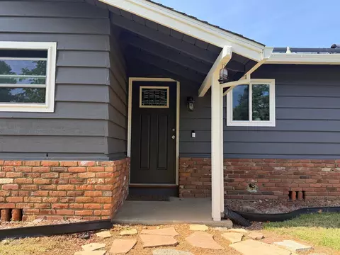 2315 Cottage Dr, Auburn, CA 95603