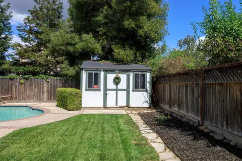 Exterior - 428 Douma Way, Ripon, CA 95366 photo 8 of 14