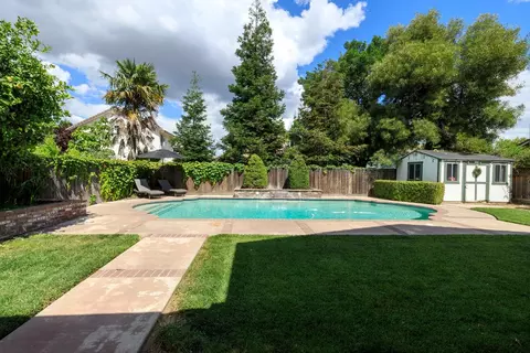 Exterior - 428 Douma Way, Ripon, CA 95366 photo 12 of 14