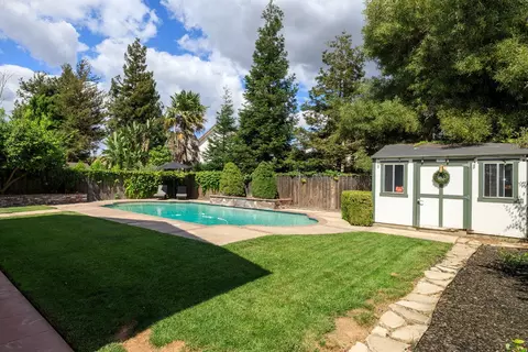 Exterior - 428 Douma Way, Ripon, CA 95366 photo 9 of 14