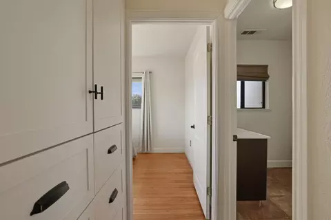 Entry Way - 30112 Hall Rd, Escalon, CA 95320 photo 4 of 4