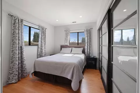Bedroom - 30112 Hall Rd, Escalon, CA 95320 photo 1 of 7