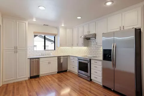 Kitchen - 30112 Hall Rd, Escalon, CA 95320 photo 2 of 6
