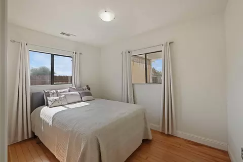 Bedroom - 30112 Hall Rd, Escalon, CA 95320 photo 5 of 7