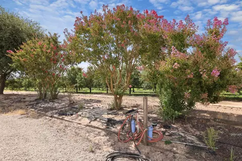 Exterior - 30112 Hall Rd, Escalon, CA 95320 photo 14 of 16