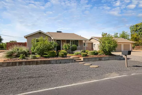 Exterior - 30112 Hall Rd, Escalon, CA 95320 photo 2 of 16