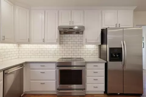 Kitchen - 30112 Hall Rd, Escalon, CA 95320 photo 3 of 6