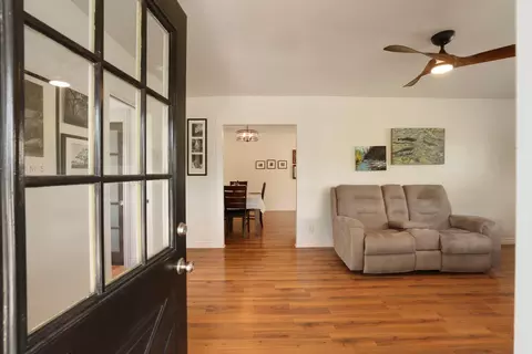 Entry Way - 30112 Hall Rd, Escalon, CA 95320 photo 2 of 4