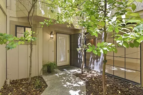7445 Black Tree Ln, Citrus Heights, CA 95610