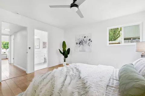 Bedroom - 1131 Halifax Ave, Davis, CA 95616 photo 3 of 4