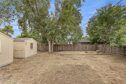 Exterior - 216 E Carlton Way, Tracy, CA 95376 photo 9 of 9