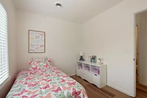 Bedroom - 216 E Carlton Way, Tracy, CA 95376 photo 5 of 7