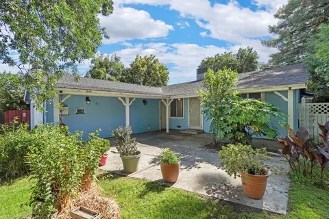 Exterior - 174 Hemlock Dr, Lodi, CA 95240 photo 3 of 7