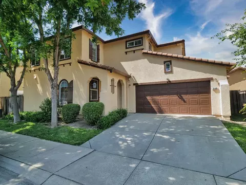 200 Dragonfly Cir, Sacramento, CA 95834