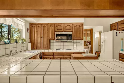 Kitchen - 12336 Scott Rd, Sheep Ranch, CA 95246 photo 3 of 3